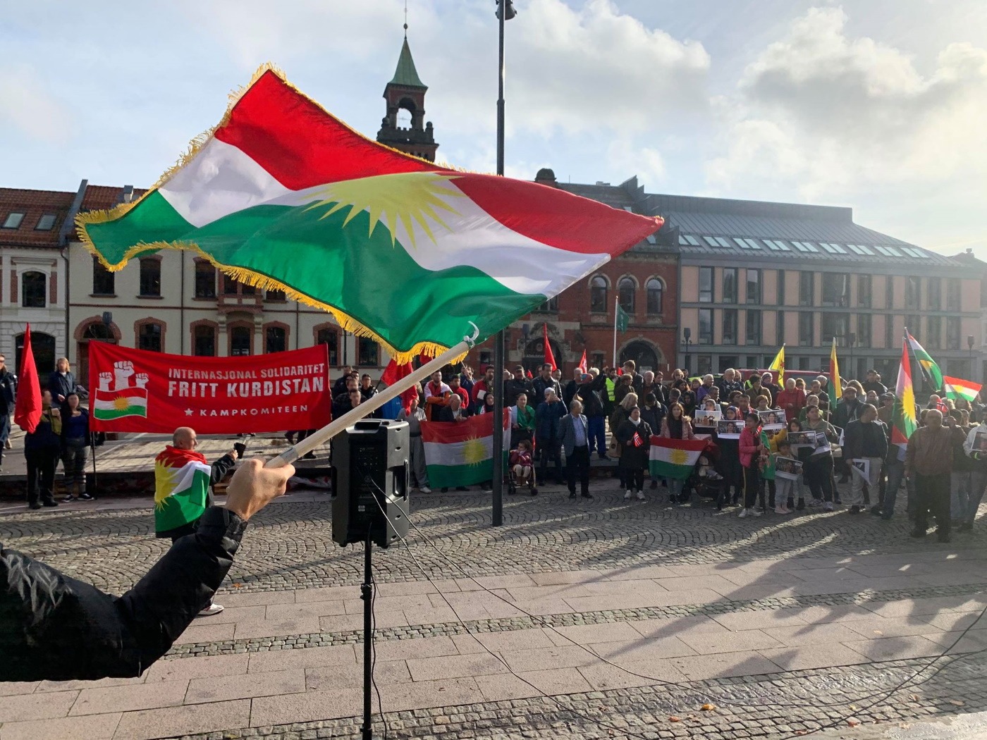 Støttemarkering for Rojava