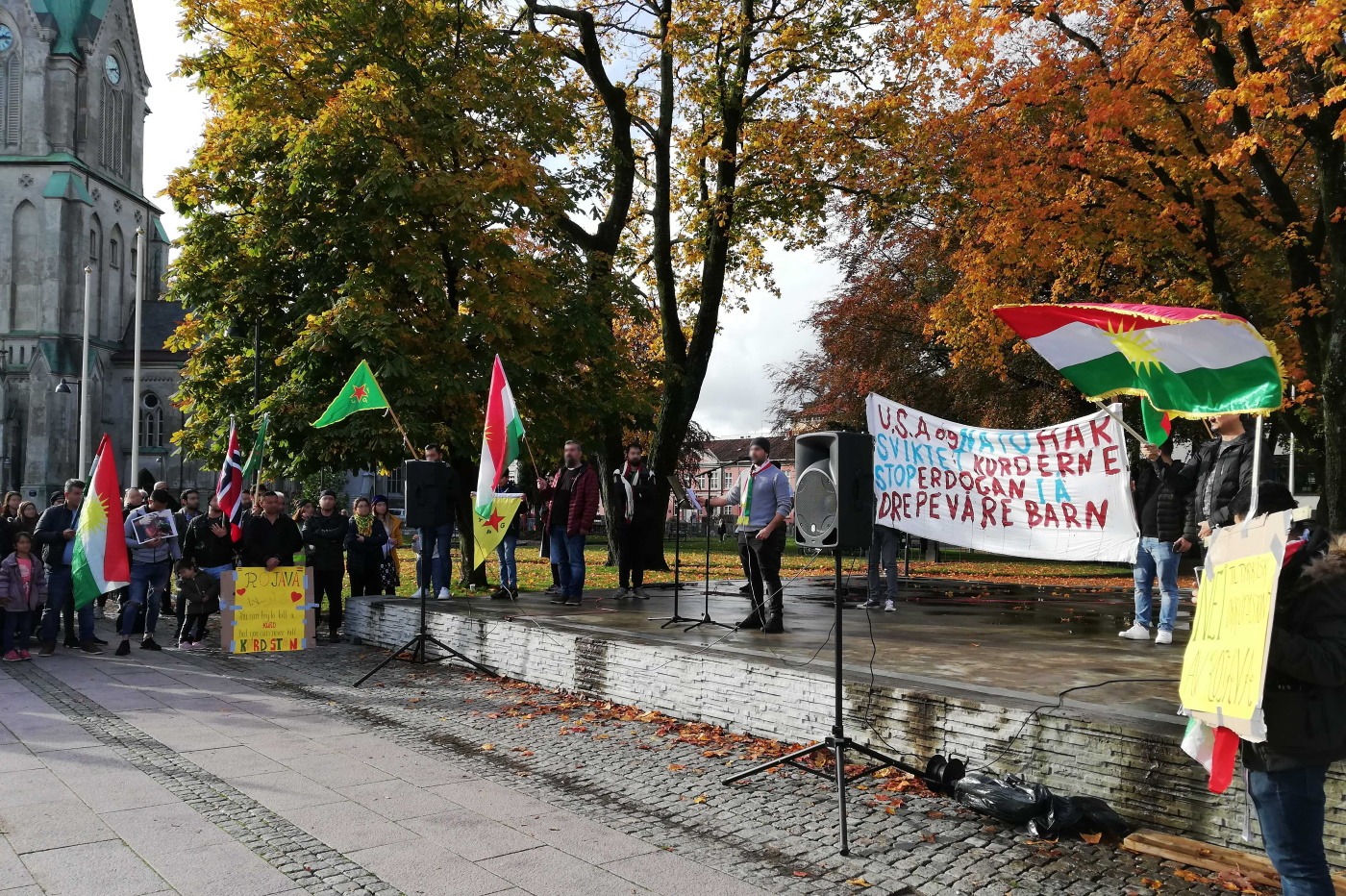 Støttemarkering for Rojava